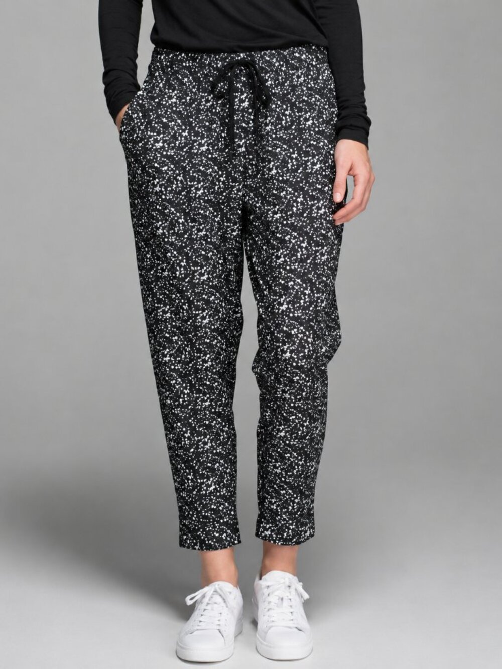 Lululemon Jet Crop Pants Shimmy Shimmer Black White Size 4